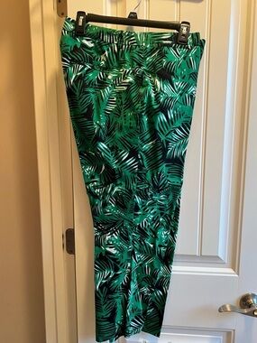 Roz & Ali Green Tropical Print ankle cropped cotton pants size 16 New